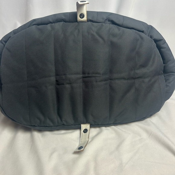 New Dog Bag Carrier for Small and Medium Dogs - Picture 4 of 4